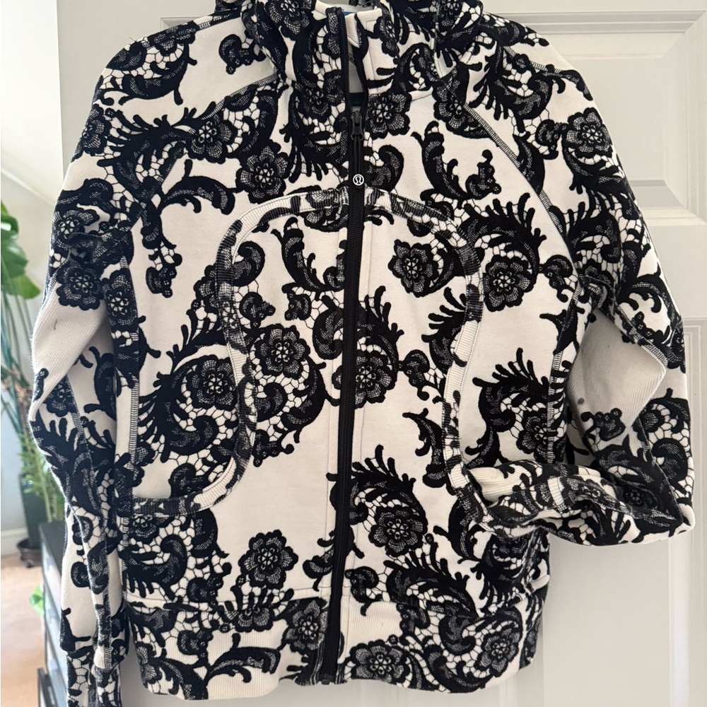 Women  Black and White Floral Jacket